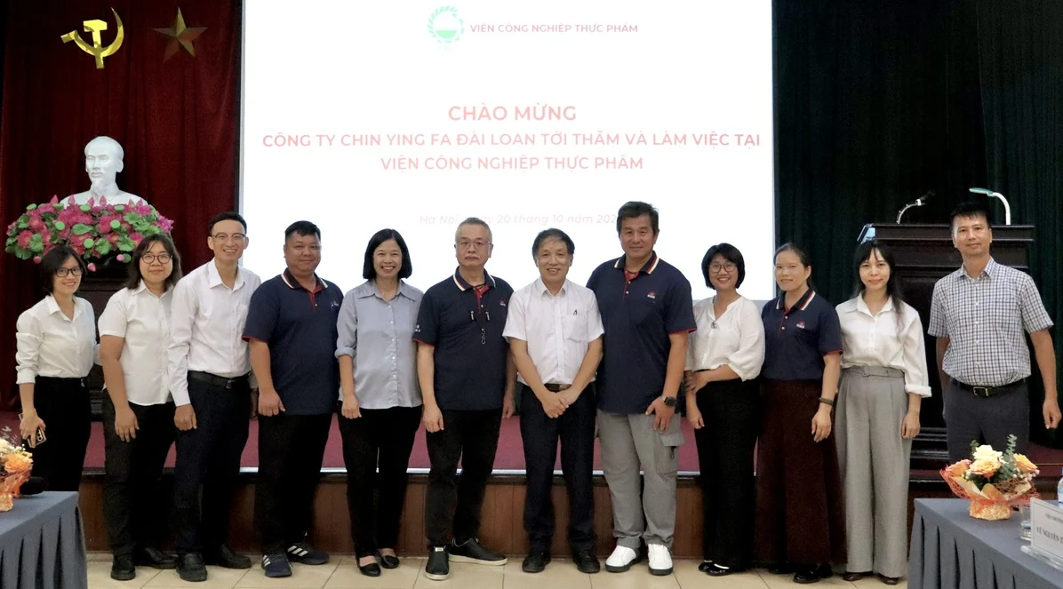 Ảnh chụp đoàn.jpg