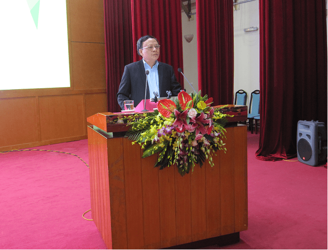 Viện trưởng PGS. TS. Lê Đức Mạnh phát biểu tại Hội nghị
